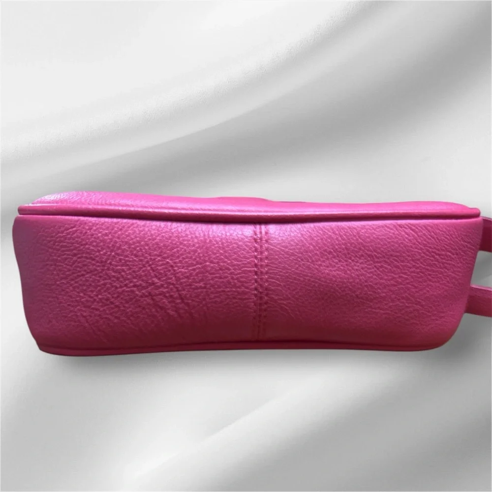Talbots Pink Leather Shoulder Bag EUC
Approx 9”X 6” x 2 1/2” - Picture 4 of 10